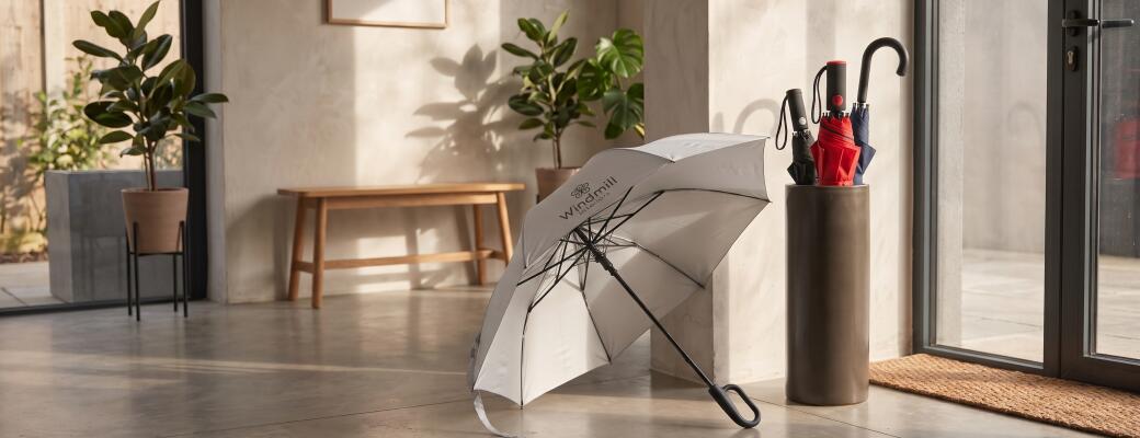 Your brand, visible in wind and rain