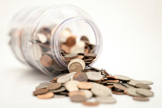 VAT and tax deductibility of business gifts in 2026: rules in Belgium and the Netherlands