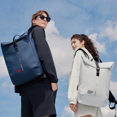 Customized carrying bags