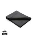 XD Collection Couverture en polaire dans une pochette