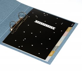 Binder with tabs